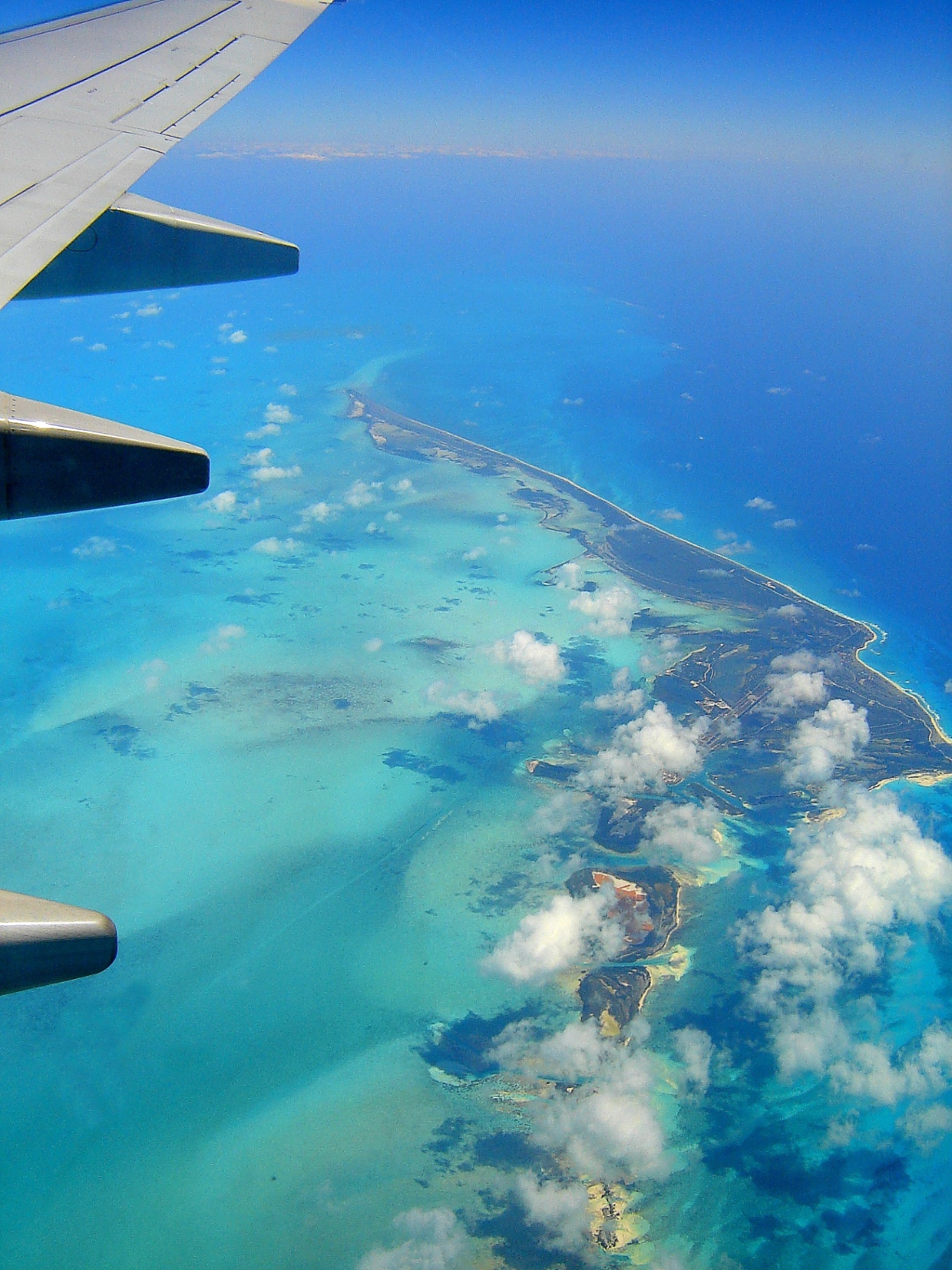 Flying to Cuba from the US: Complete Airline Guide 2026
